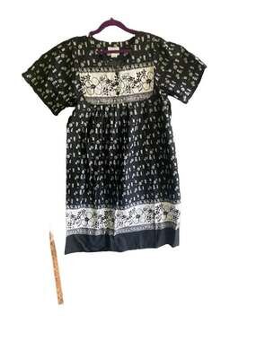 Essentials Black and White Geometric Floral Print Short Sleeve Muumuu Dress